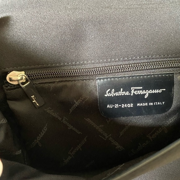 Ferragamo Vintage Y2K Rectangular Black Leather Trim Shoulder Bag - Picture 12 of 16